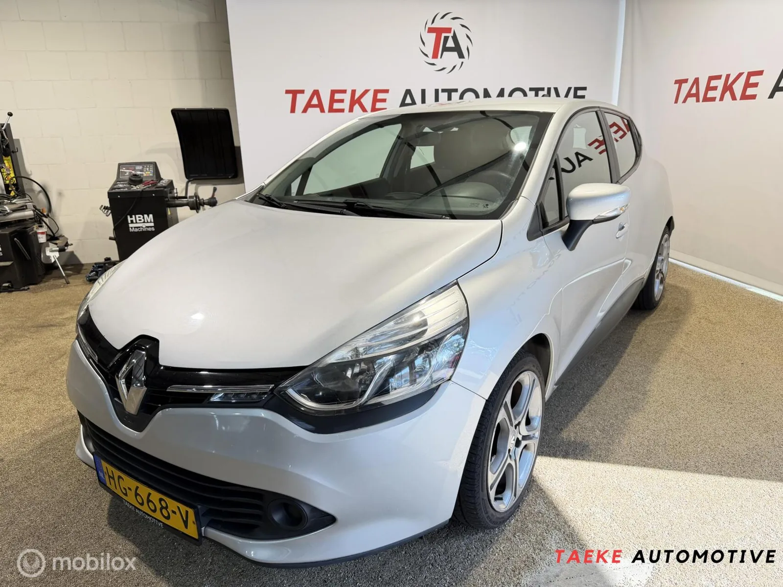 Renault Clio (2015) — foto 1