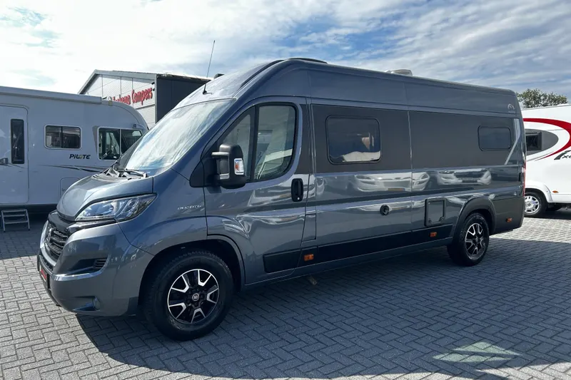 Mooveo Van (2021)