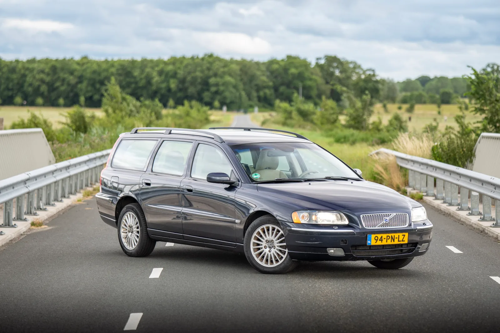 Volvo V70 (2004) — foto 1