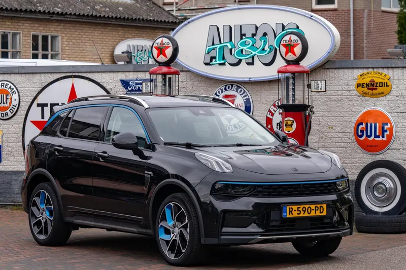 Lynk & Co 01 (2022)
