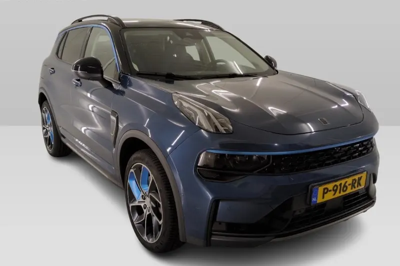 Lynk & Co 01 (2022)