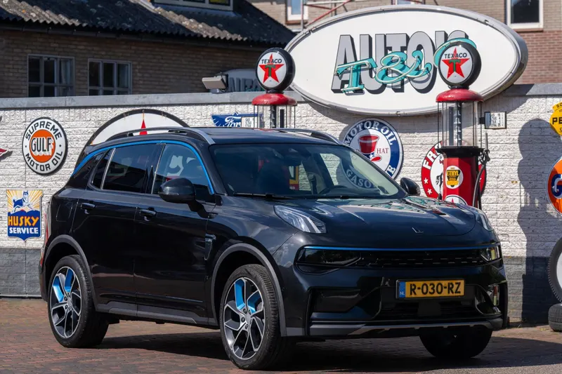 Lynk & Co 01 (2022)