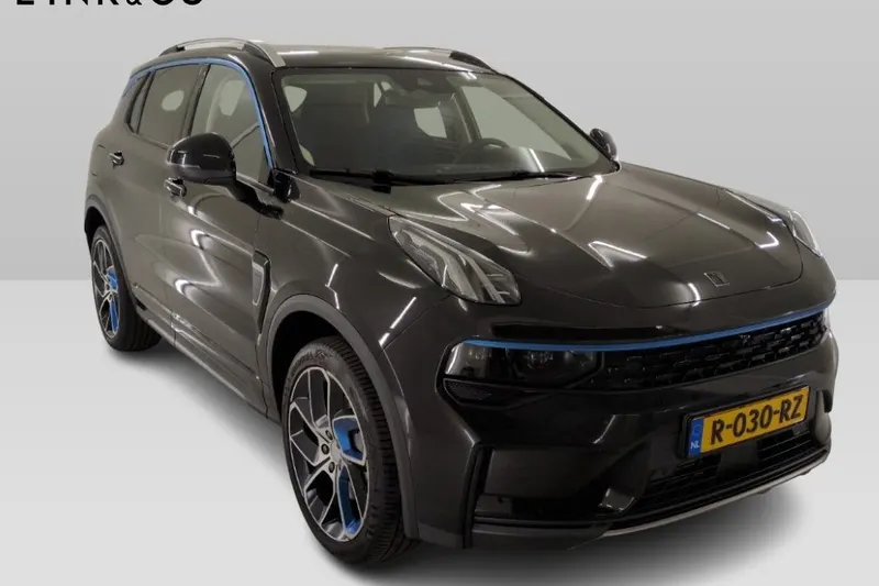 Lynk & Co 01 (2022)