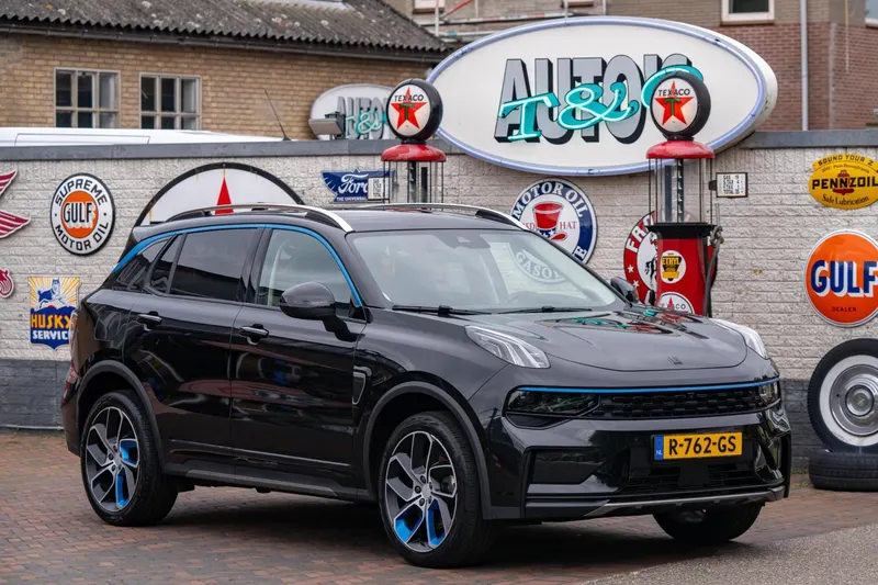 Lynk & Co 01 (2022)