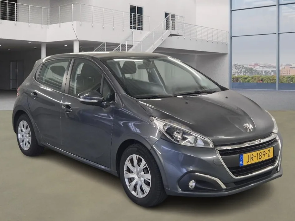 Peugeot 208 (2016) — foto 1