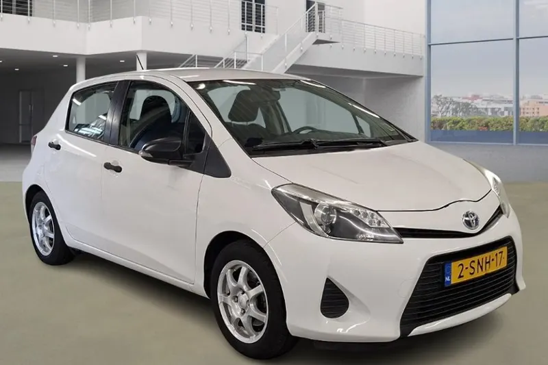 Toyota Yaris (2013)