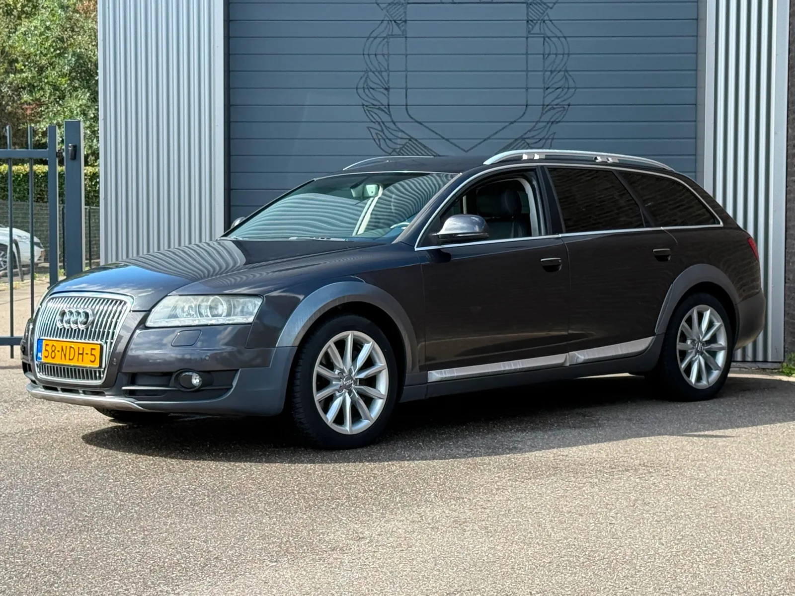Audi A6 Allroad (2009) — foto 1