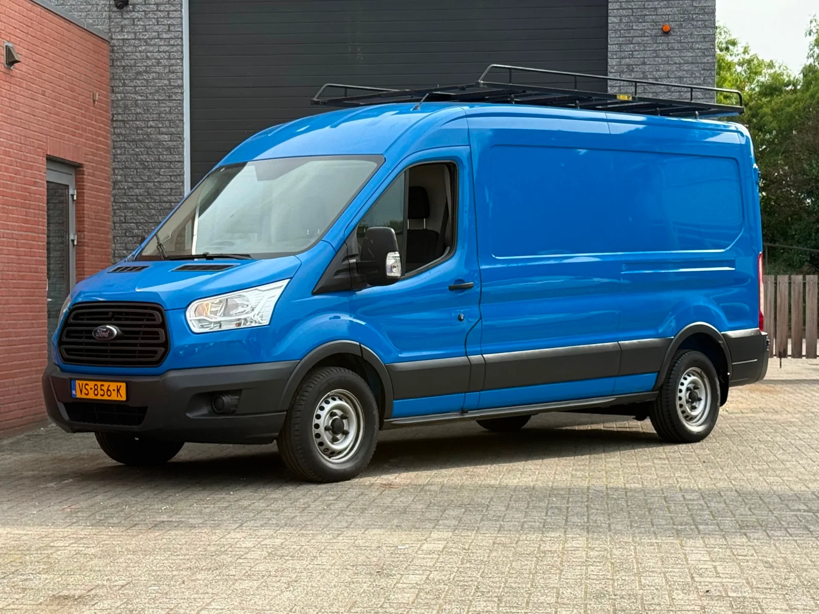Ford Transit (2015) — foto 1