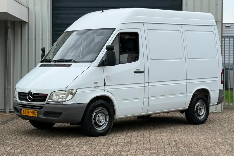 Mercedes-Benz Sprinter (2005)