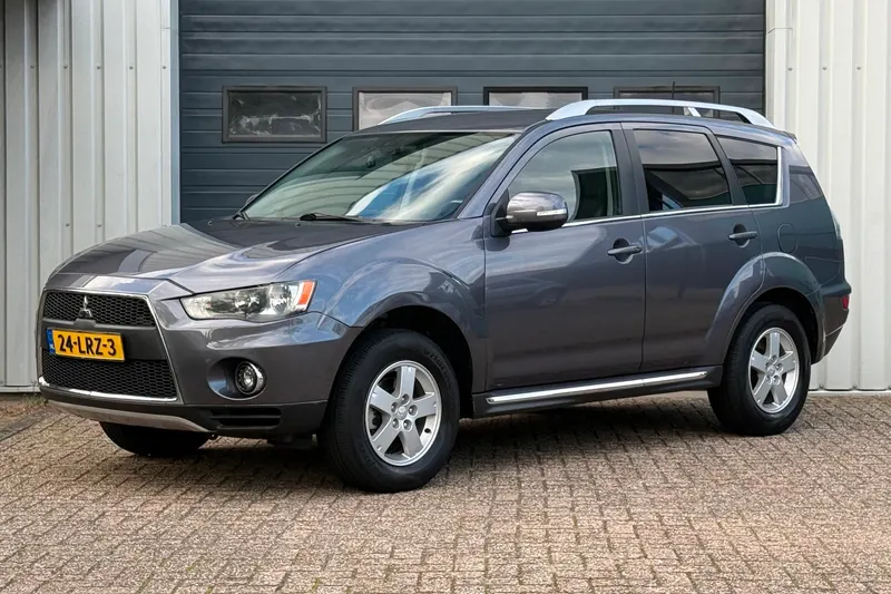 Mitsubishi Outlander (2010)