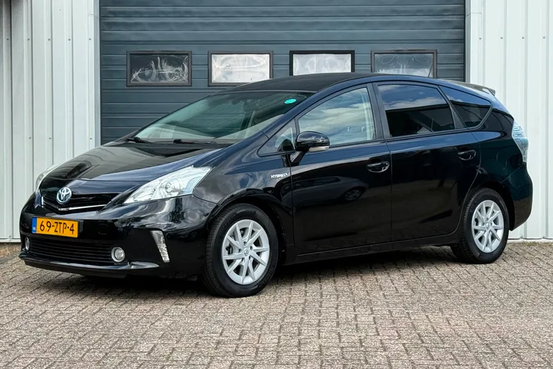 Toyota Prius (2013)