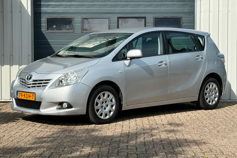 Toyota Verso (2009)