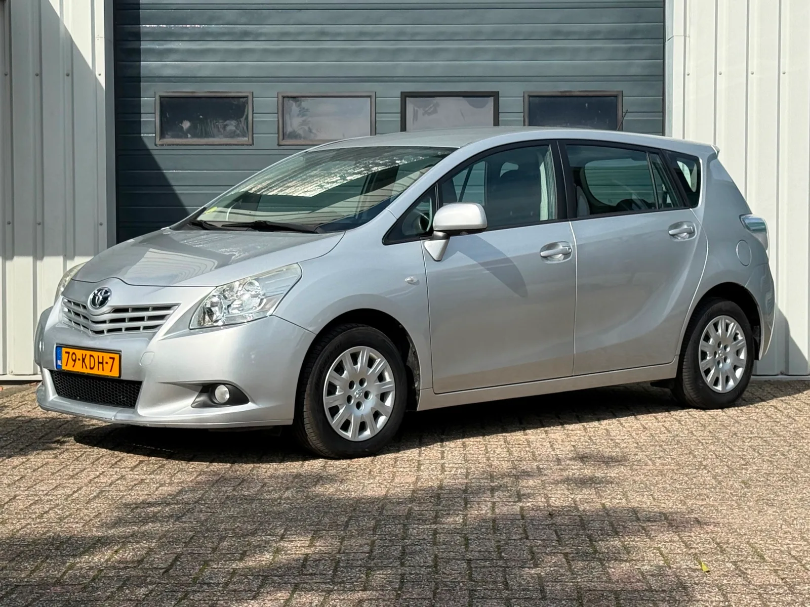 Toyota Verso (2009) — foto 1