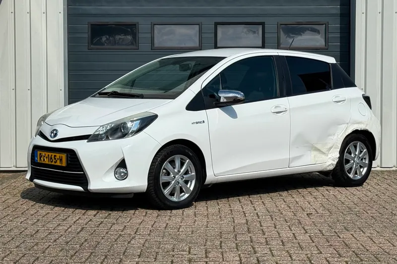 Toyota Yaris (2013)