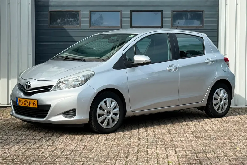 Toyota Yaris (2012)
