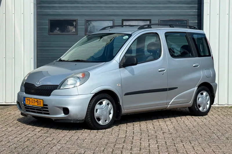 Toyota Yaris (2000)