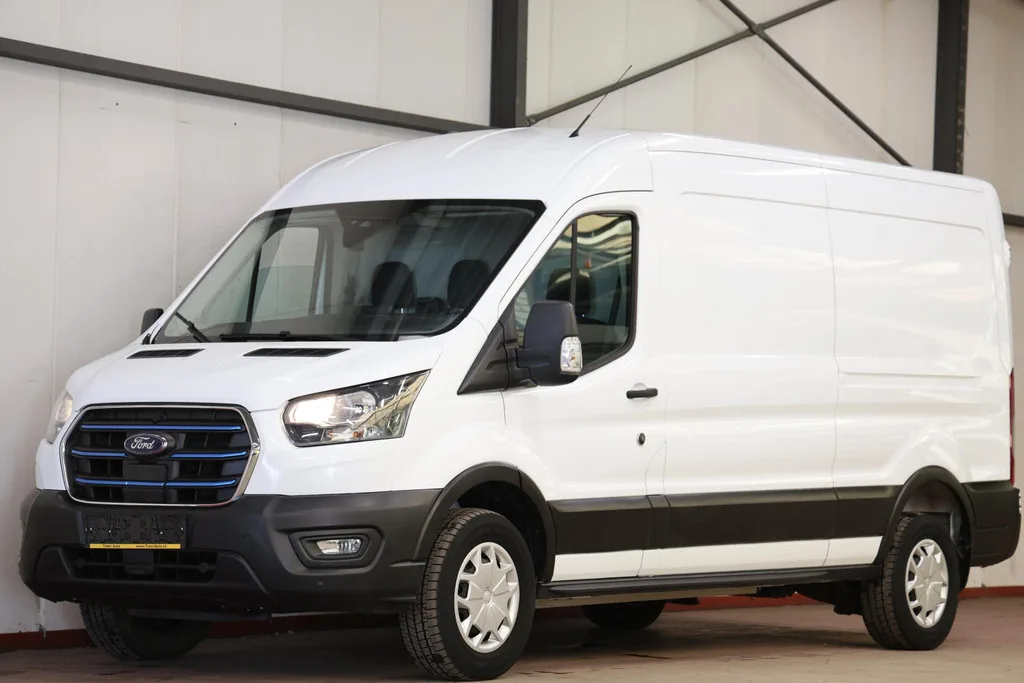 Ford E-Transit (2022) — foto 1
