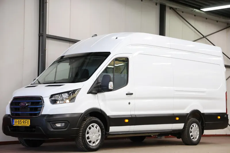 Ford E-Transit (2022)