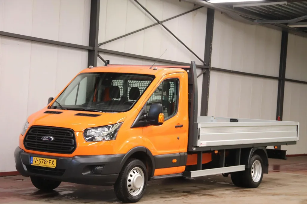 Ford Transit (2017) — foto 1