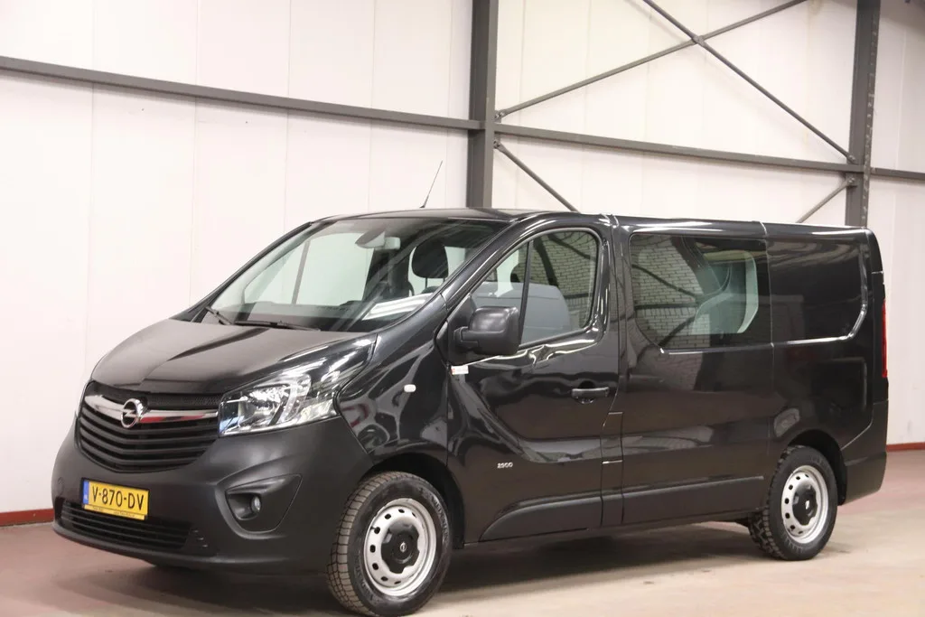 Opel Vivaro (2017) — foto 1