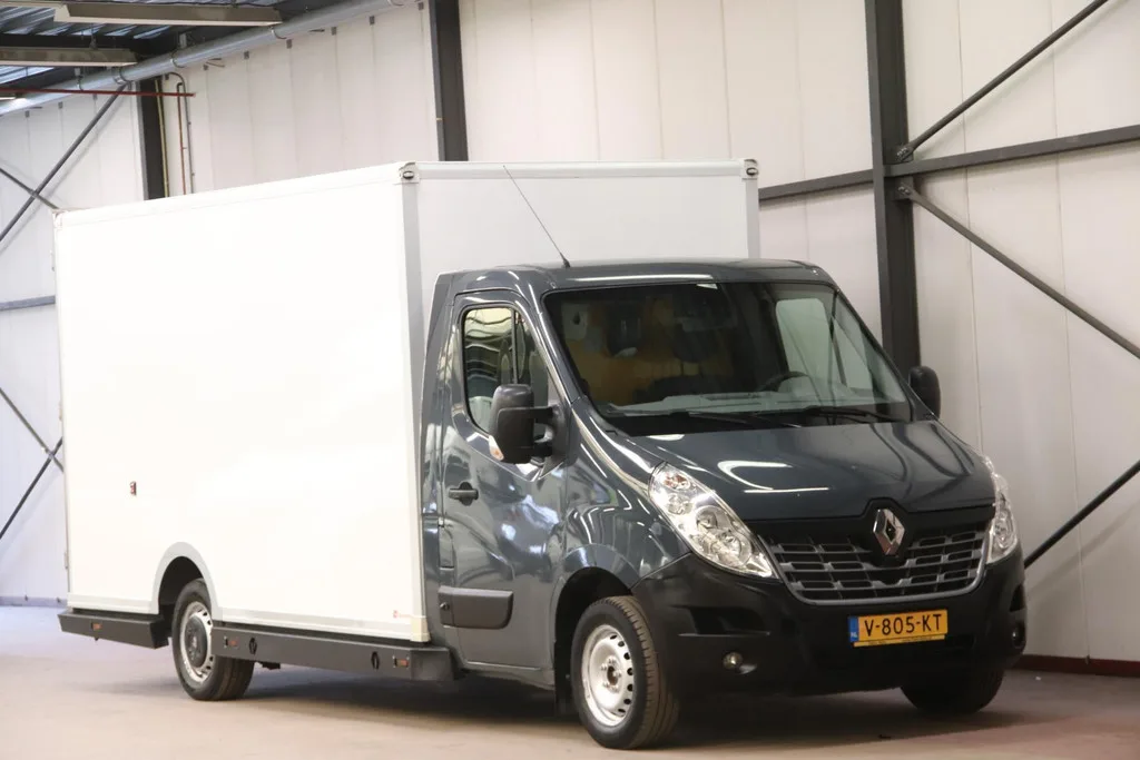 Renault Master (2017) — foto 1