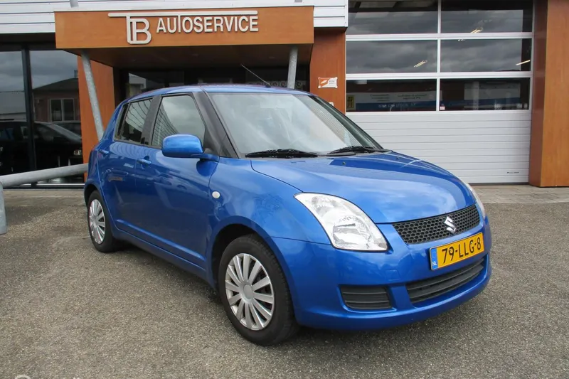 Suzuki Swift (2010)