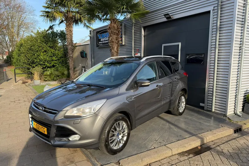 Ford Kuga (2014)