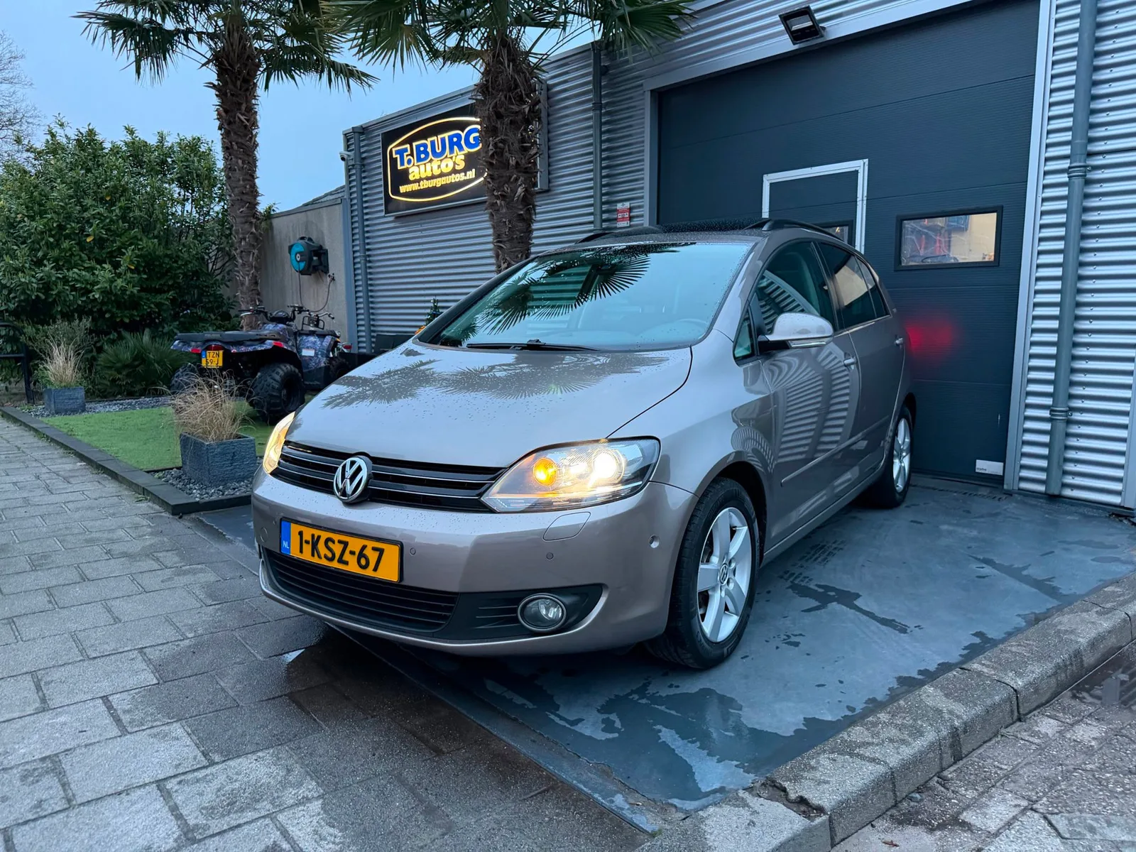 Volkswagen Golf Plus (2011) — foto 1