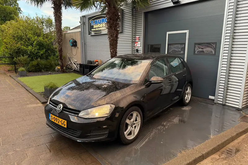 Volkswagen Golf (2013)