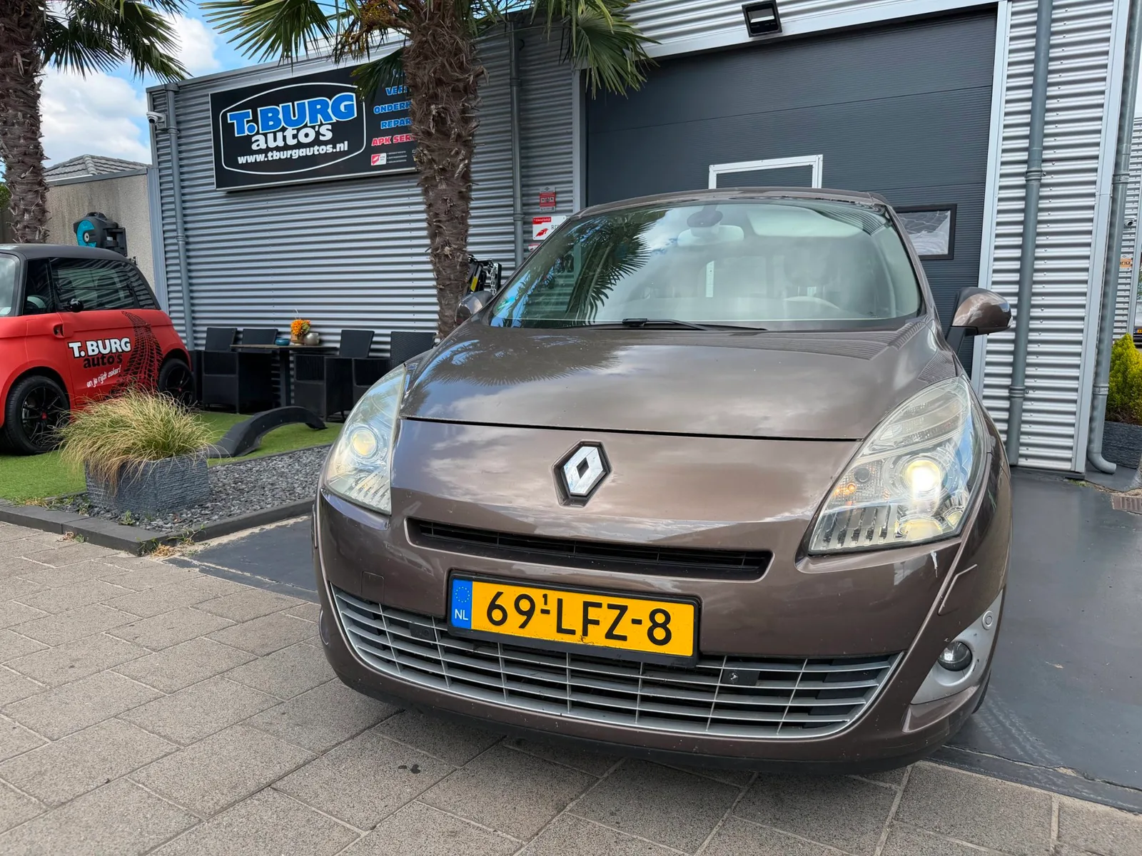 Renault Grand Scénic (2010) — foto 1