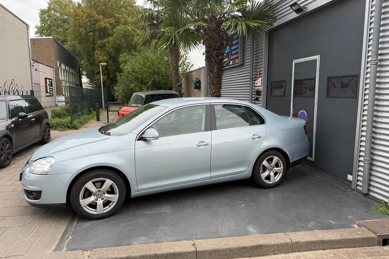 Volkswagen Jetta (2009)