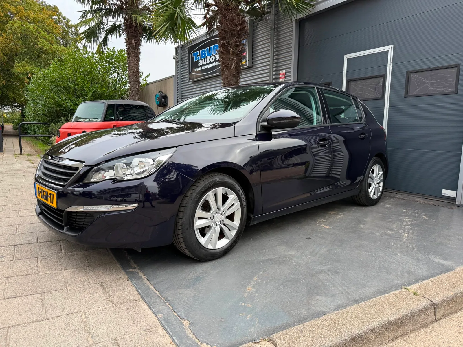 Peugeot 308 (2014) — foto 1