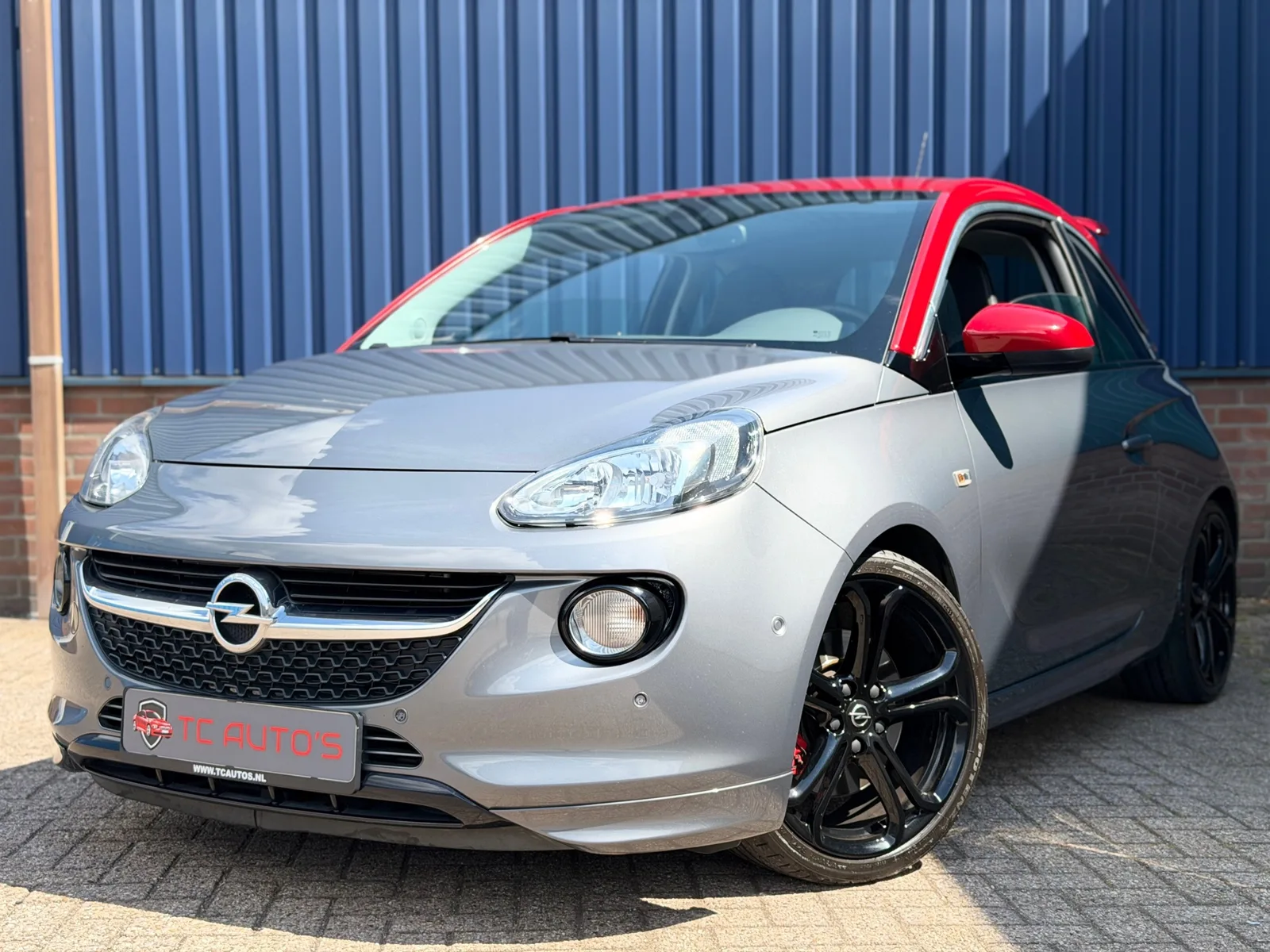Opel Adam (2017) — foto 1