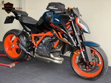 KTM 1290 SuperDuke R (2024) — foto 1