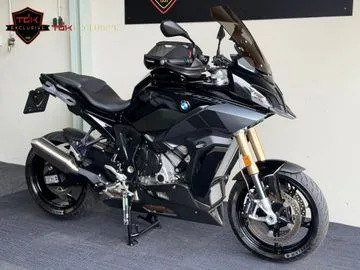 BMW S 1000 XR (2023) — foto 1