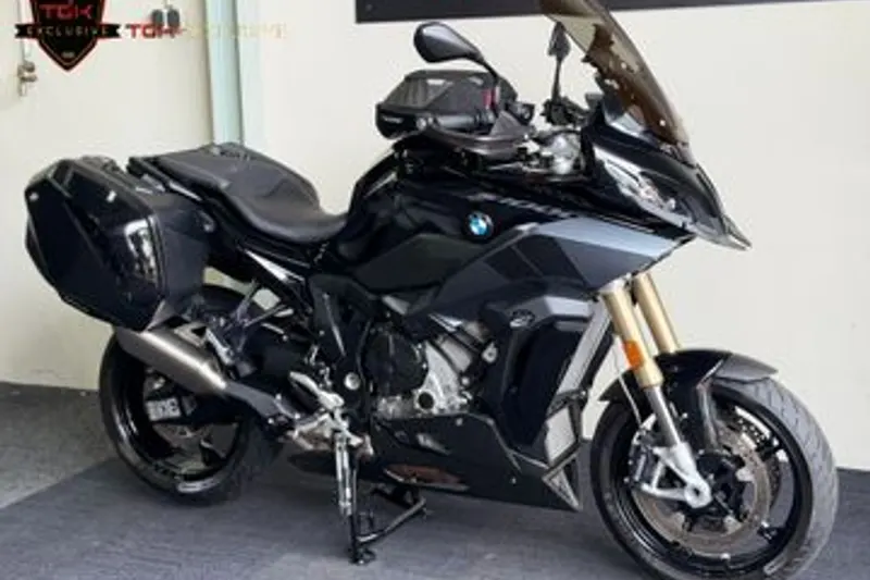 BMW S 1000 XR (2023)