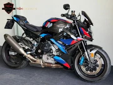 BMW M 1000 R (2023) — foto 1