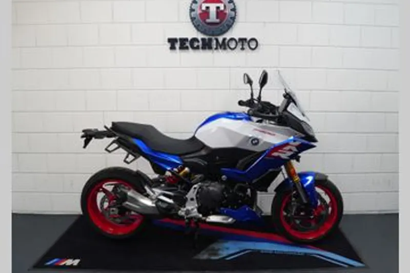 BMW F 900 XR (2025)