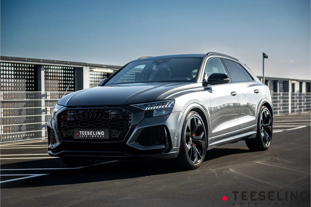 Audi RS Q8 (2021) — foto 1