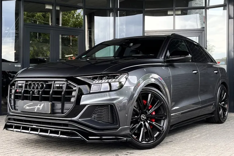 Audi SQ8 (2021)