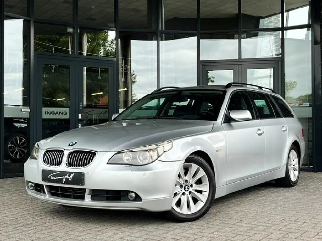 BMW 5-Serie (2004) — foto 1