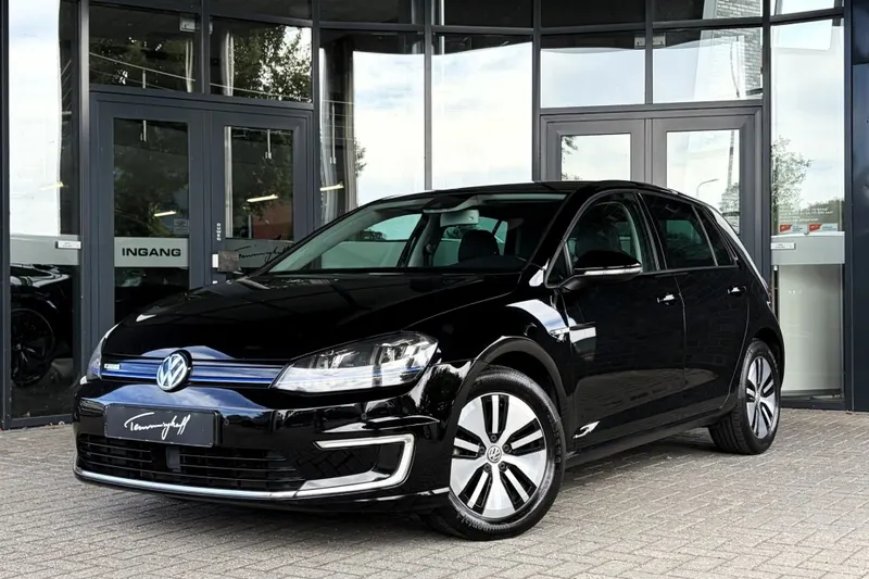 Volkswagen e-Golf (2015)