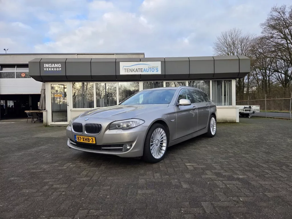 BMW 5-Serie (2012) — foto 1