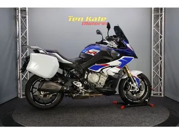 BMW S 1000 XR (2018) — foto 1