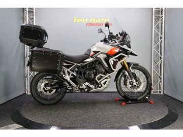 Triumph Tiger 900 (2024) — foto 1