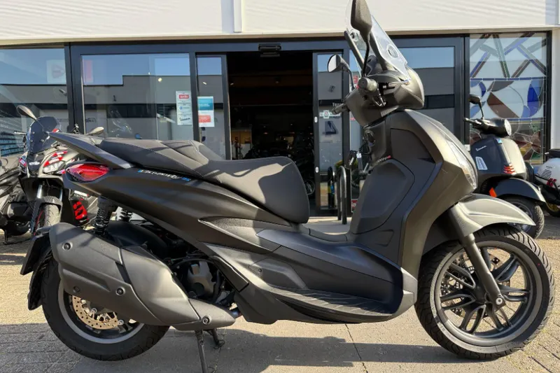 Piaggio Beverly S 400cc HPE (2025)