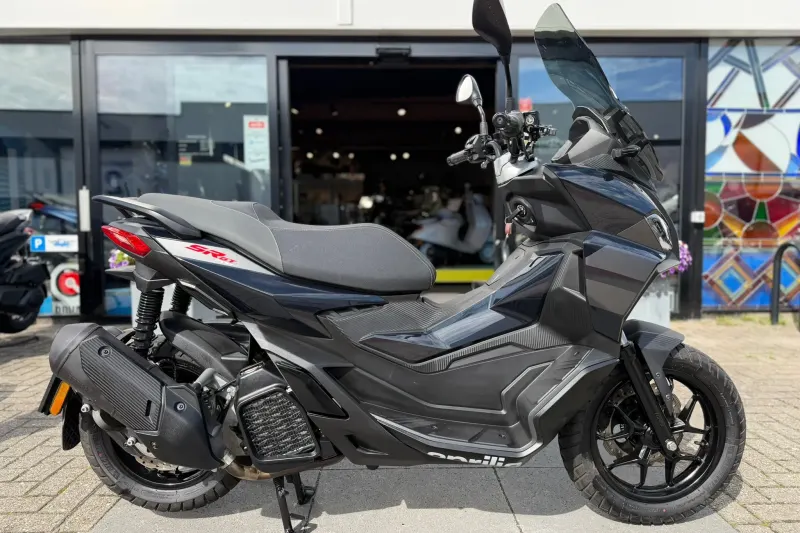Aprilia SR GT 200 (2025)