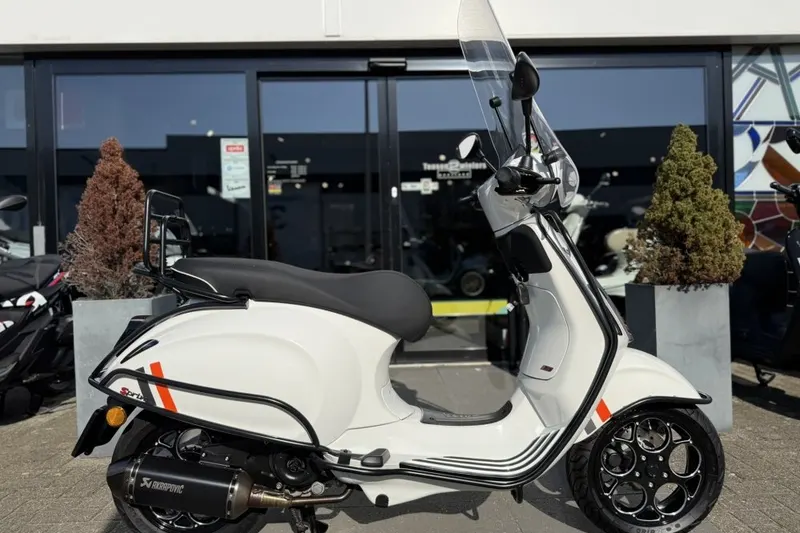 Vespa Sprint (2025)