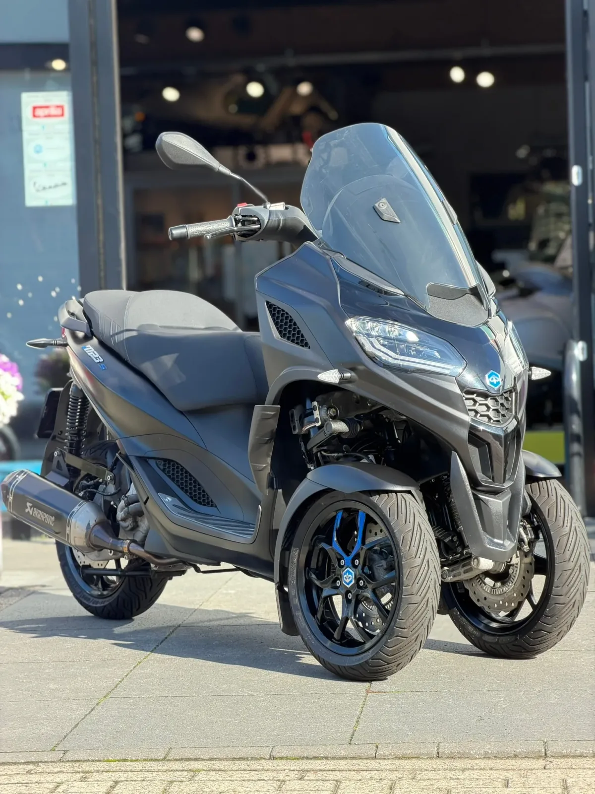 Piaggio MP3 310 (2024) — foto 1