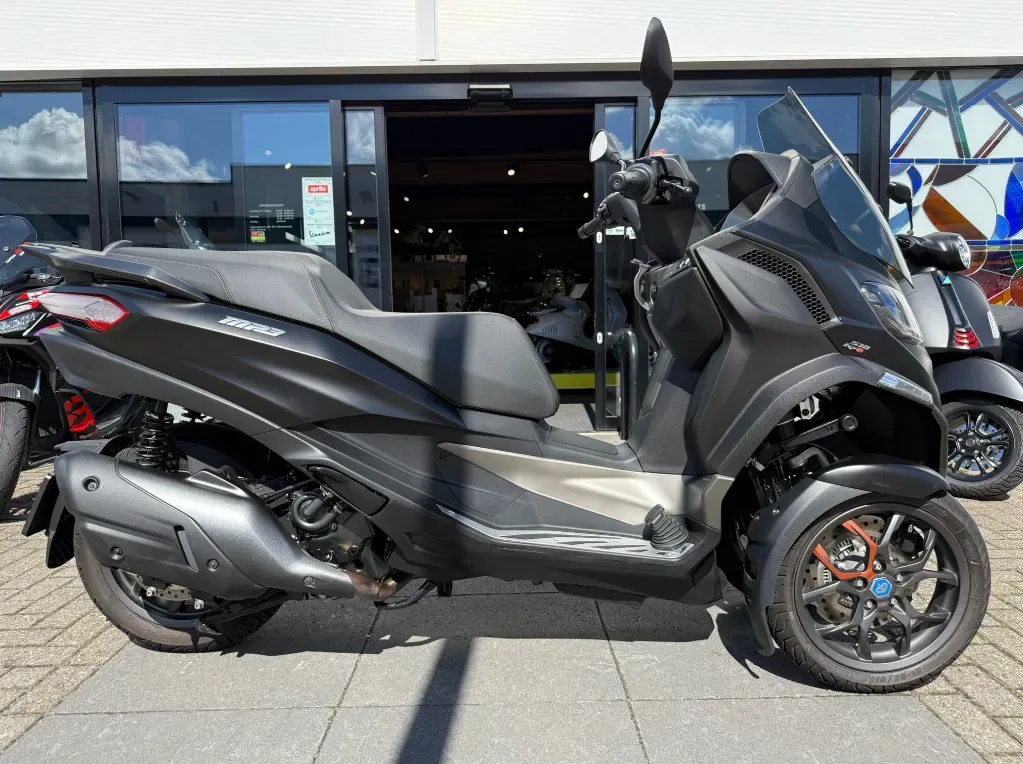 Piaggio MP3 530cc E5+ HPE (2026) — foto 1